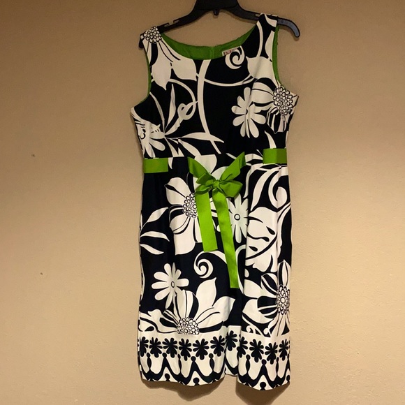 Summer Dress. R&K Originals. Size 12. - Picture 5 of 5